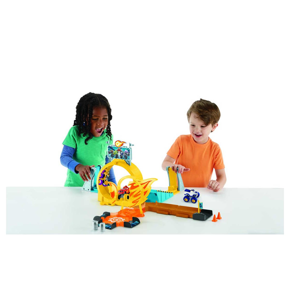 Fisher Price Blaze Set de Juego Axel City Mattel