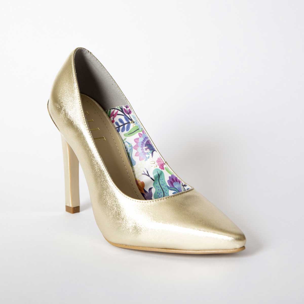 Zapatilla Brillante Puntal con Placa en Tacón Elle