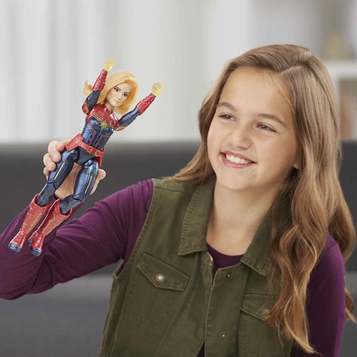 Muñeca Electrónica Capitana Marvel Hasbro