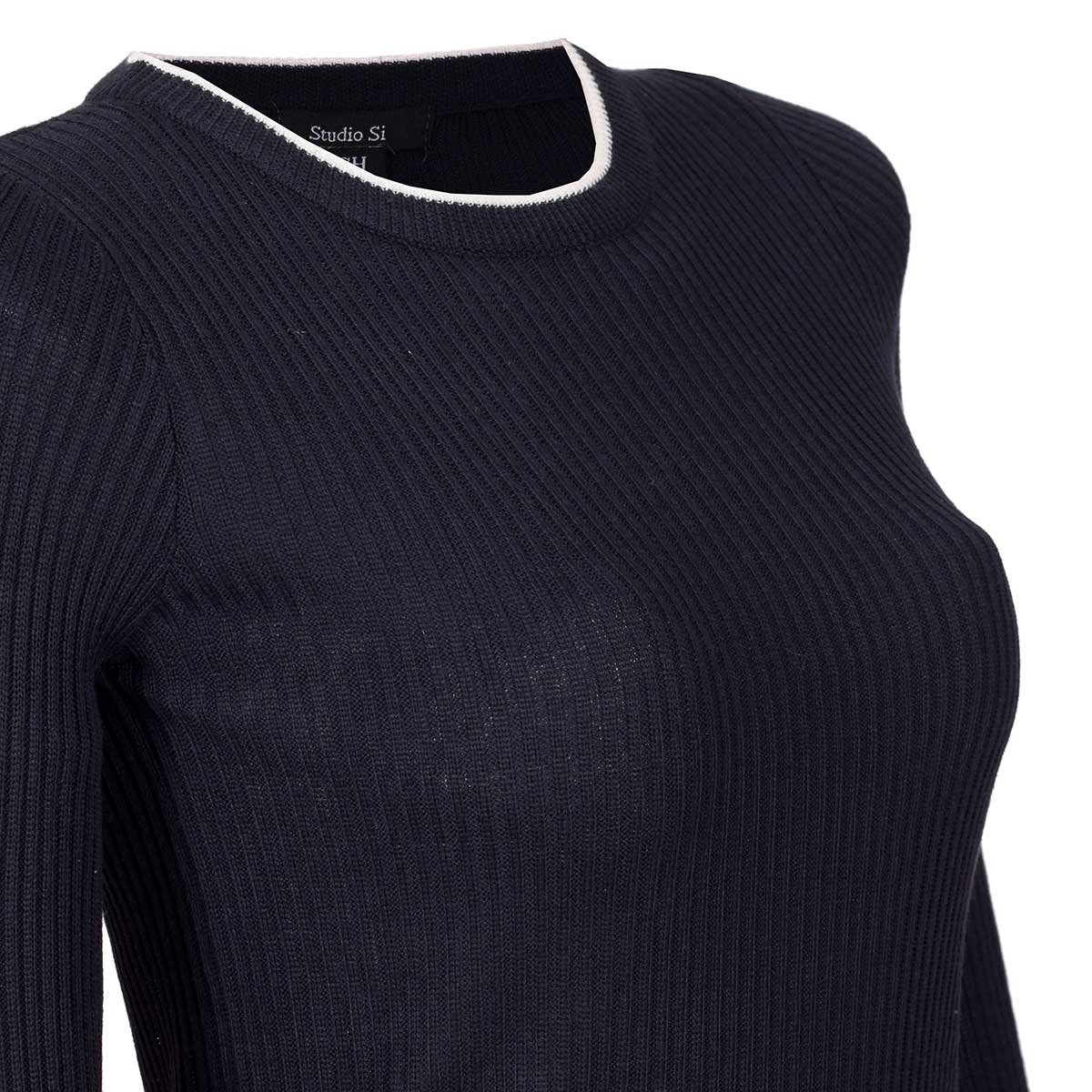 Su&eacute;ter Manga Larga Tipo Campana Studio si