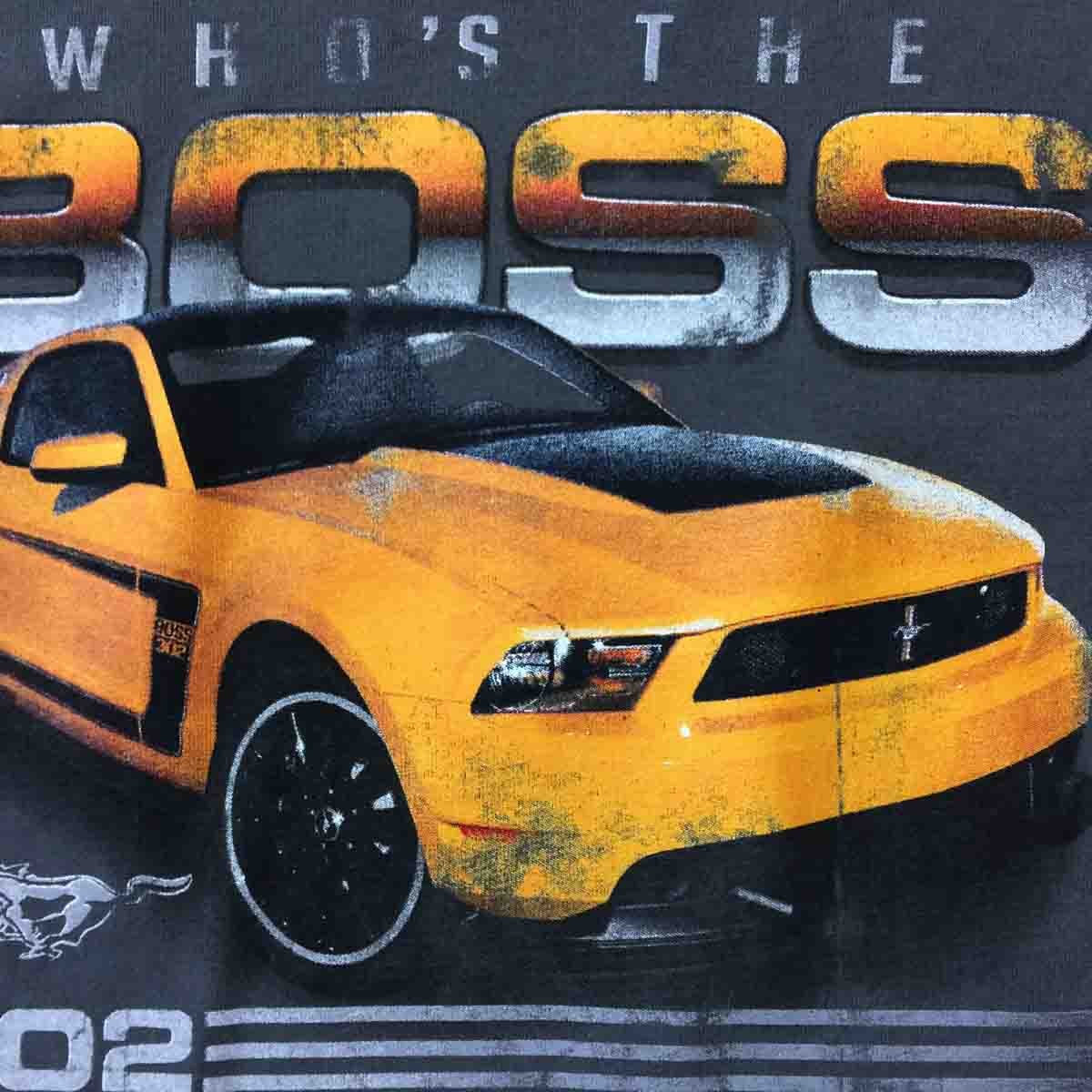 Playera Manga Corta con Estampado Mustang