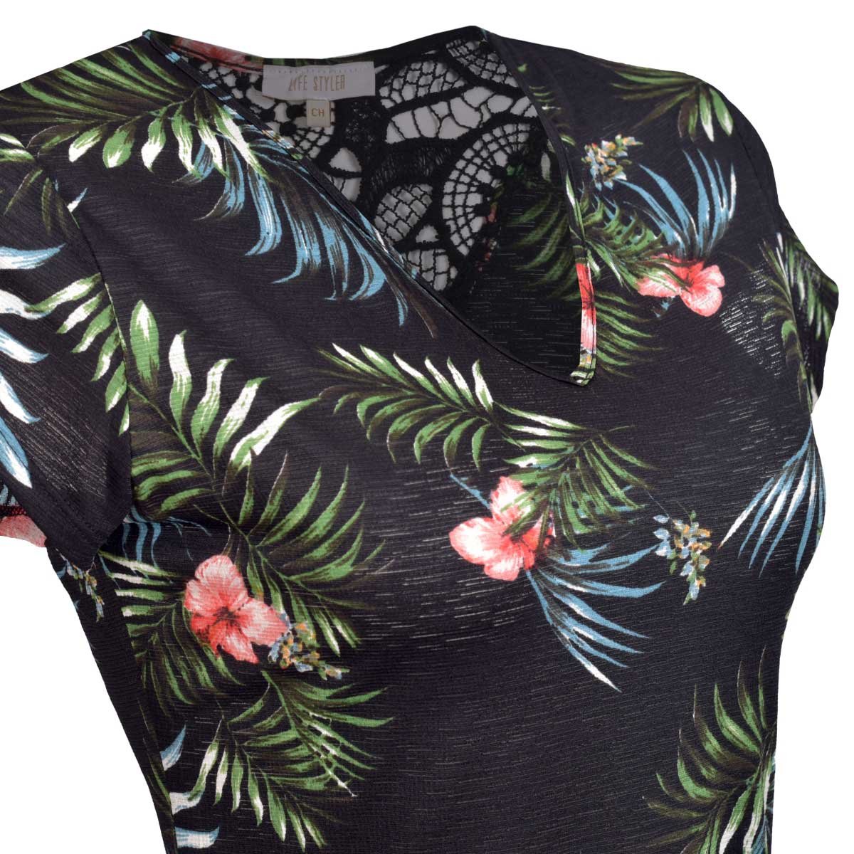 Blusa con Estampado Tropical Life Styler