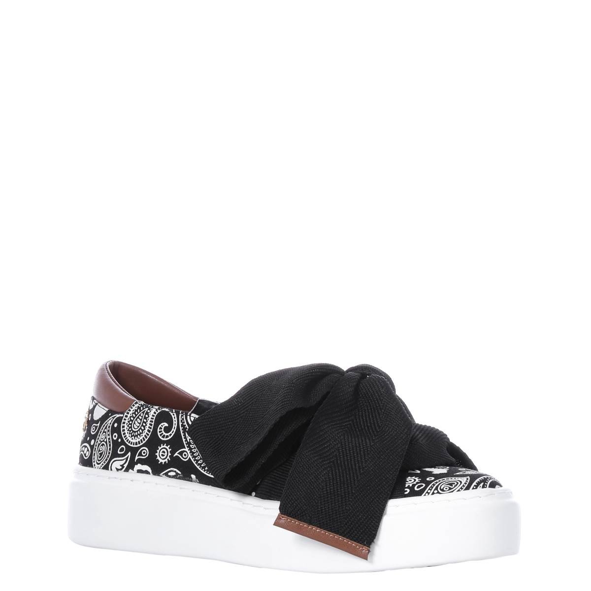 Slip On Textil Negro con Moño Toy Story Disney W Capsule