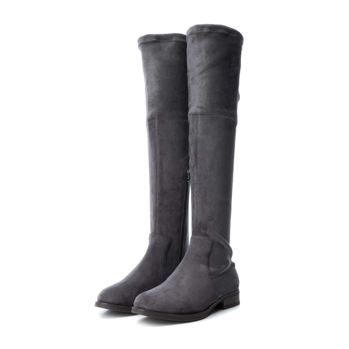 Bota de Piso con Borla Trasera Xti