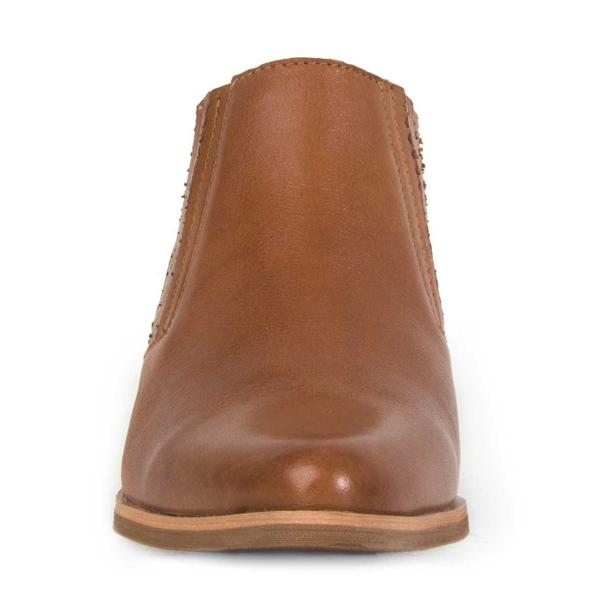 Botín Camel con Tacón Bajo Brantano