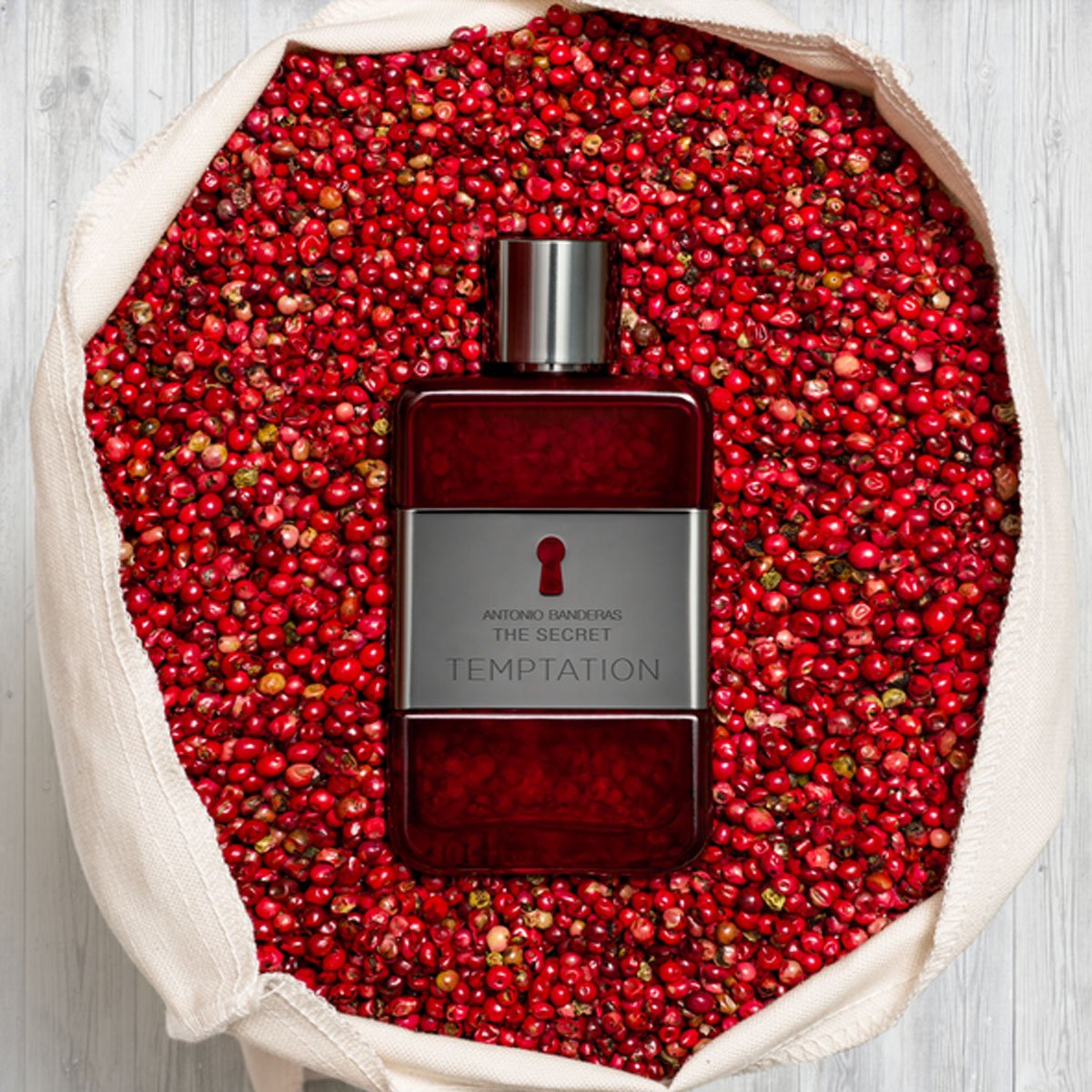 Estuche para Caballero Antonio Banderas The Secret Temptation Edt 100Ml + Desodorante 150Ml