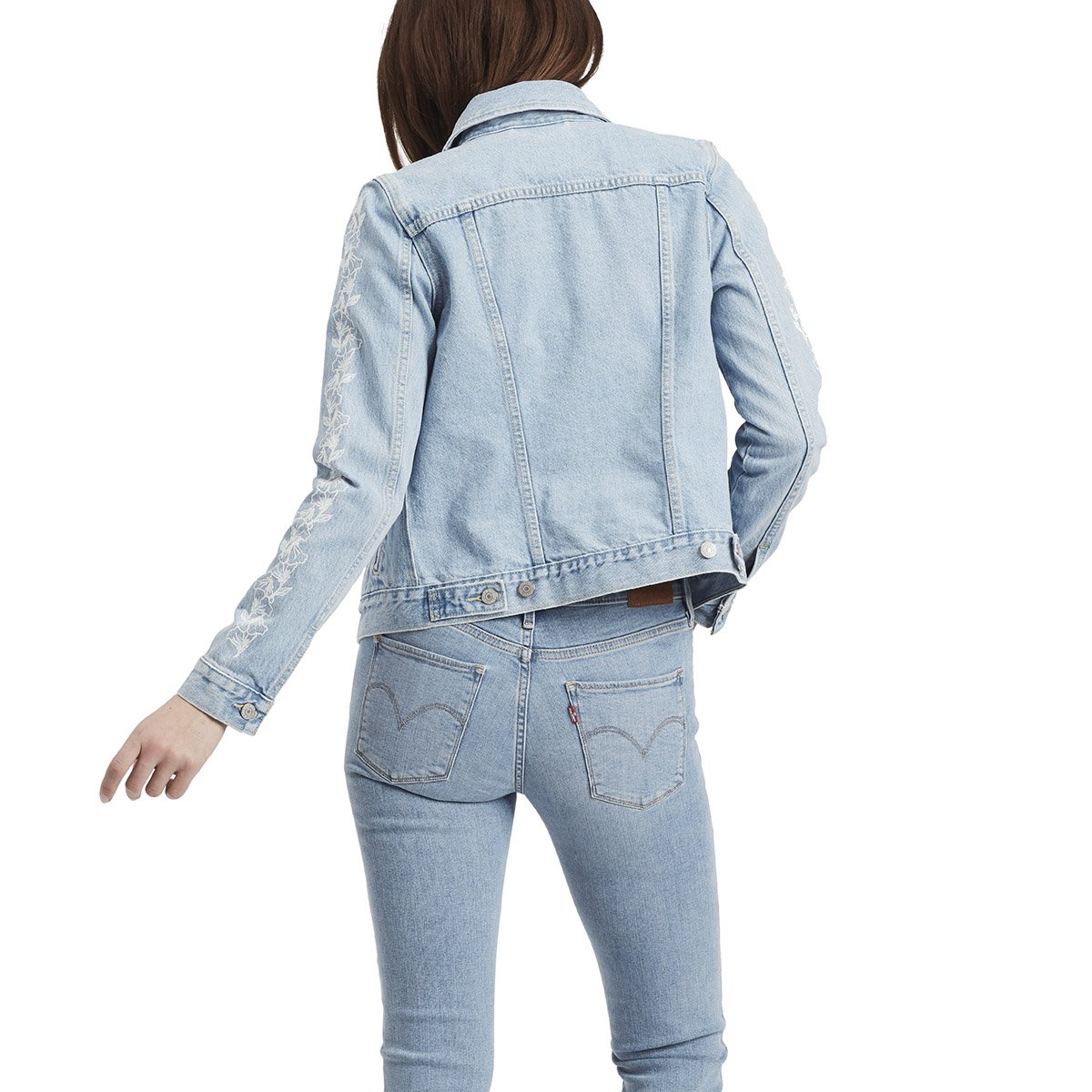 Chamarra de Mezclilla Bordado en Manga Levis