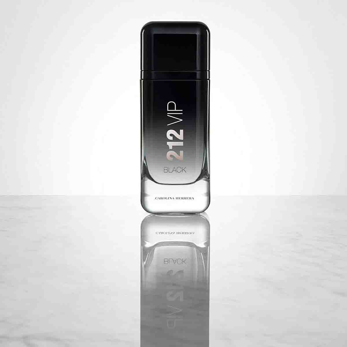 Estuche para Caballero Carolina Herrera 212 Vip Black Edp 100 Ml + Shower Gel 100 Ml