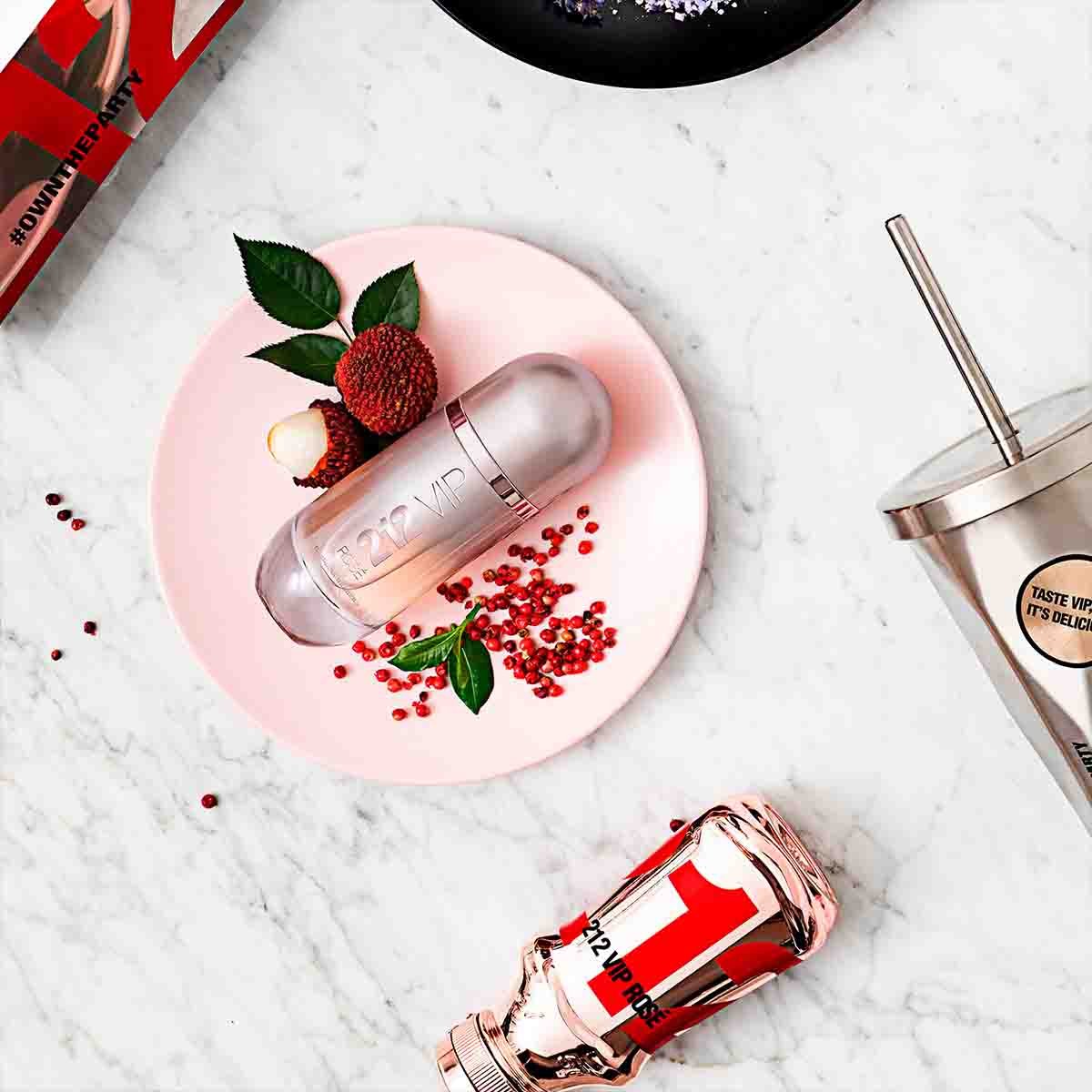 Estuche para Dama Carolina Herrera 212 Vip Rosé Edp 80 Ml + Body Lotion 100 Ml