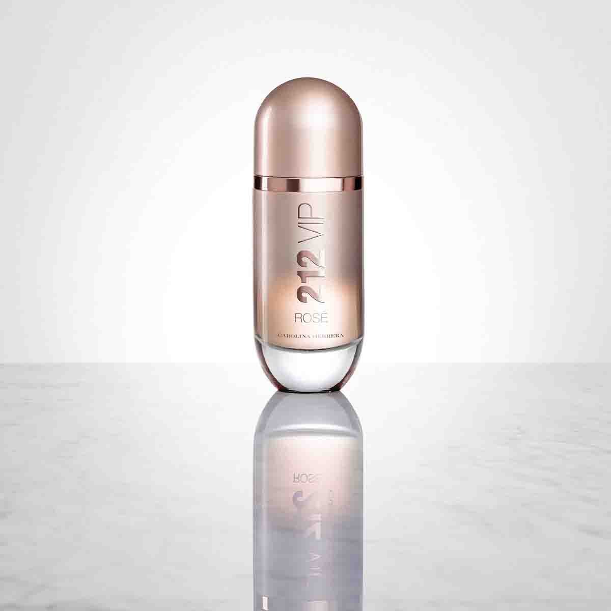 Estuche para Dama Carolina Herrera 212 Vip Rosé Edp 80 Ml + Body Lotion 100 Ml