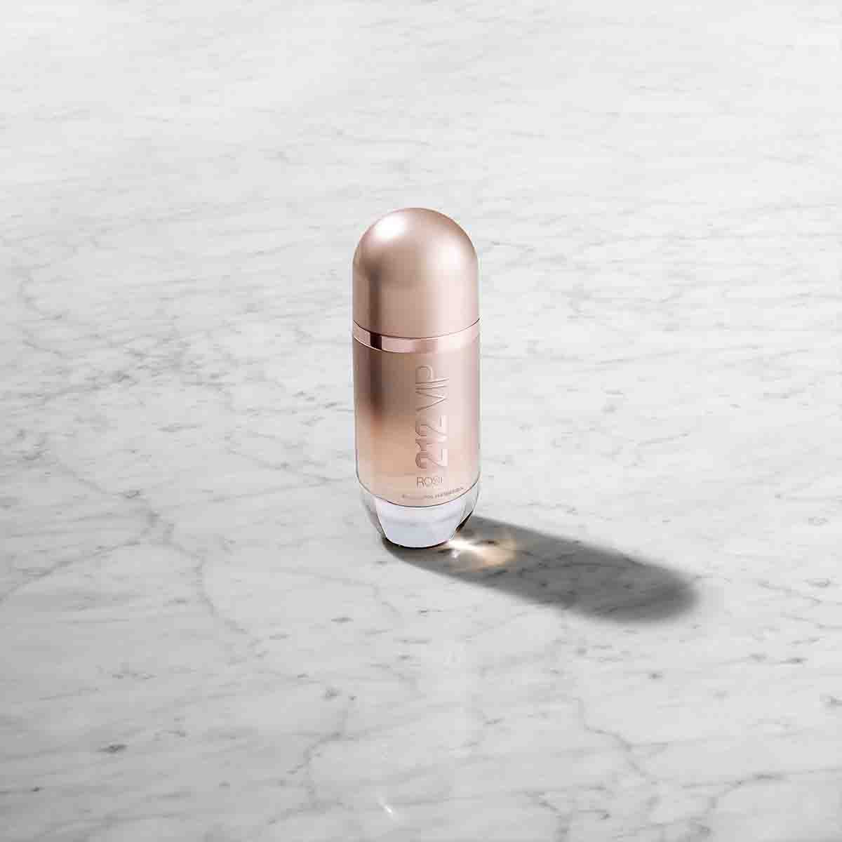 Estuche para Dama Carolina Herrera 212 Vip Rosé Edp 80 Ml + Body Lotion 100 Ml