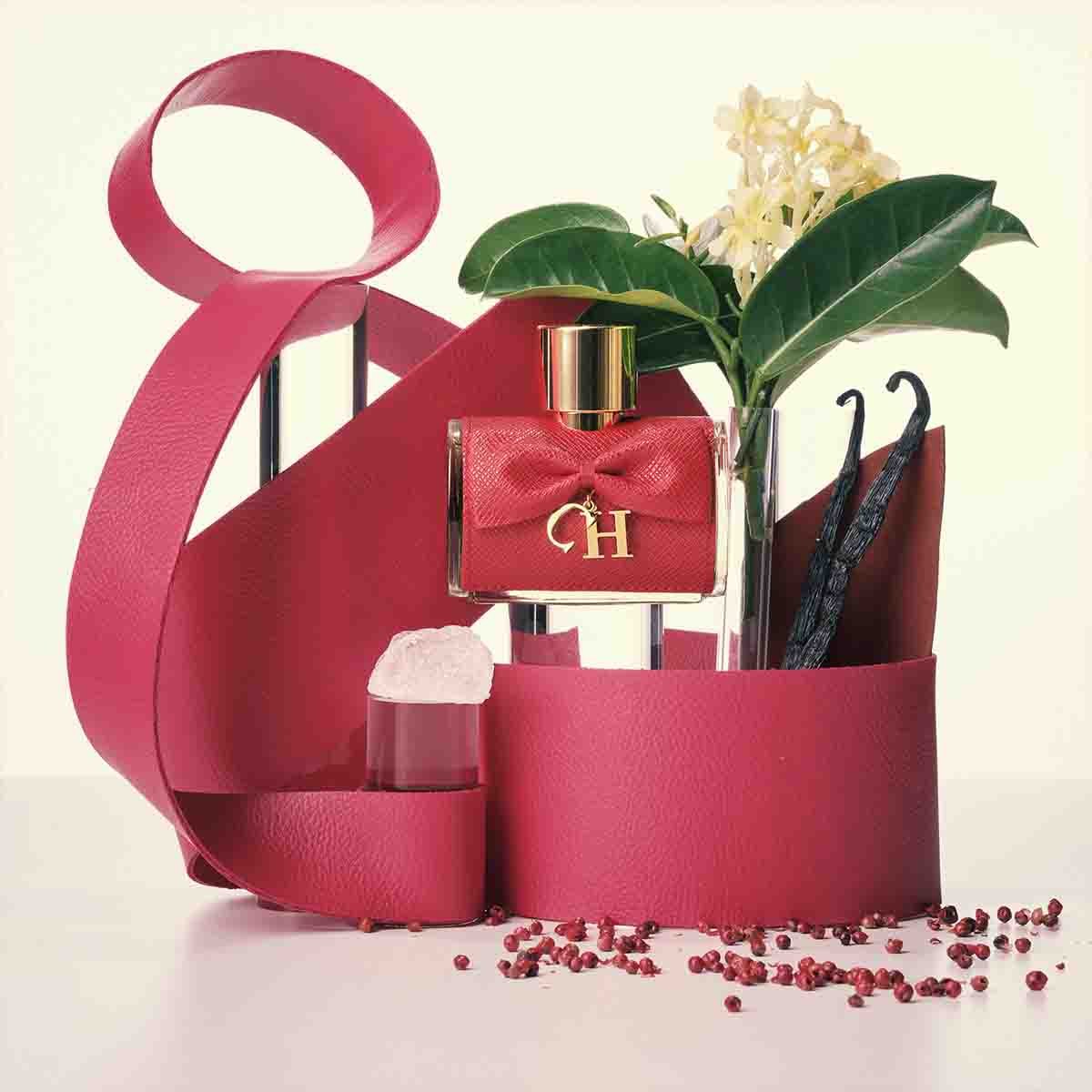Estuche para Dama Carolina Herrera Ch Privée Edp 80 Ml + Body Lotion 100 Ml