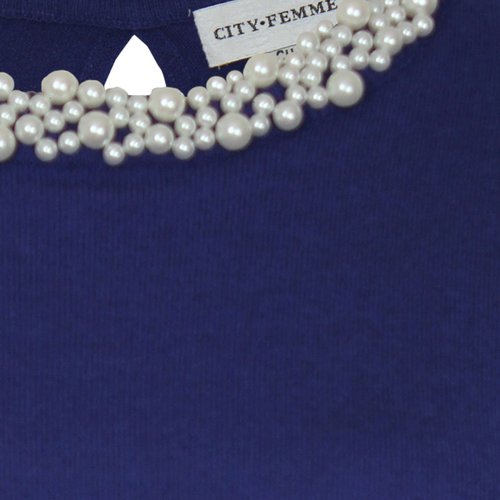 Suéter Azul con Aplicación de Perlas en Cuello City Femme para Dama