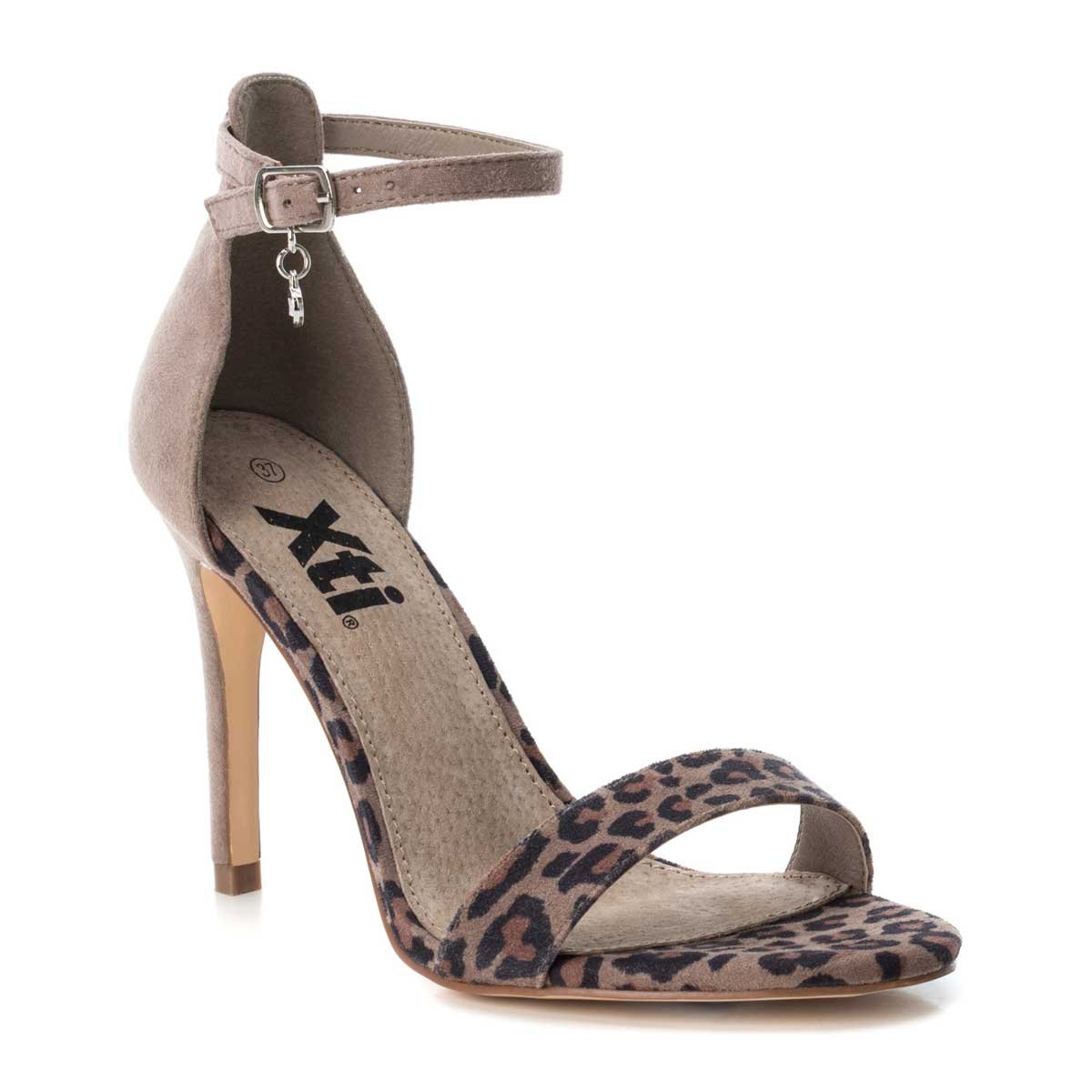 Sandalia Beige Animal Print con Tacón Y Pulsera Xti