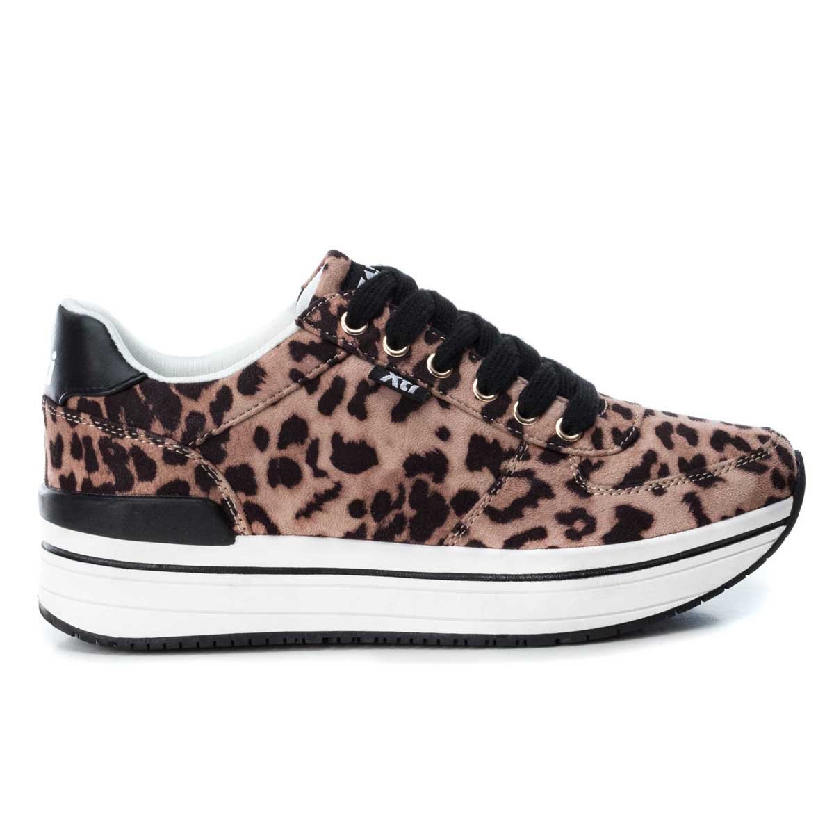 Tenis Café Animal Print con Plataforma Xti