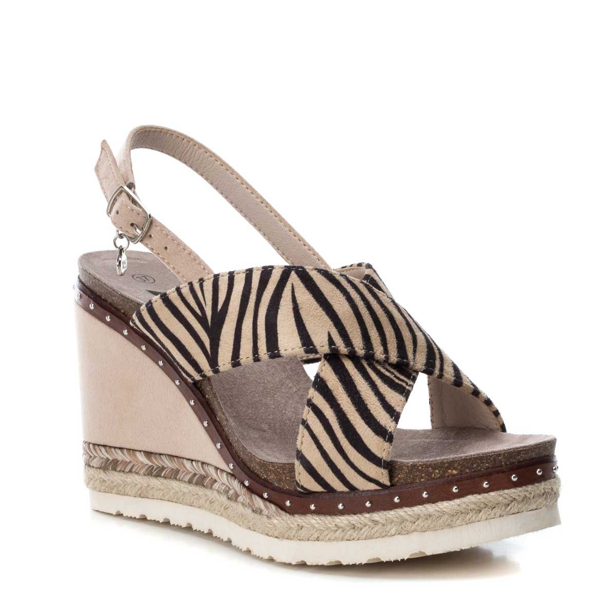 Sandalia Beige Animal Print con Cuña de Yute Xti