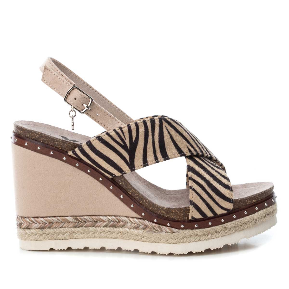 Sandalia Beige Animal Print con Cuña de Yute Xti