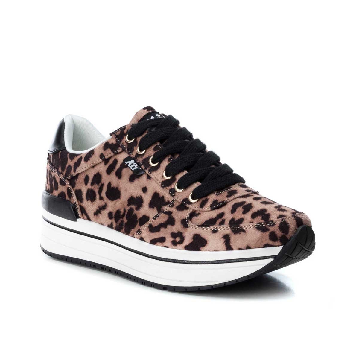 Tenis Café Animal Print con Plataforma Xti