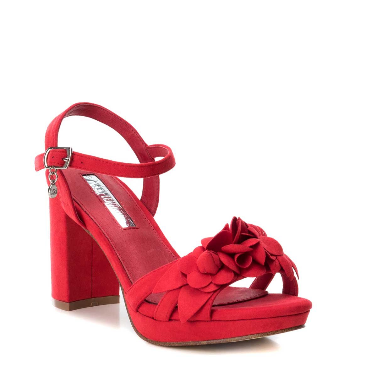 Sandalia Roja con Tacón y Pulsera Xti