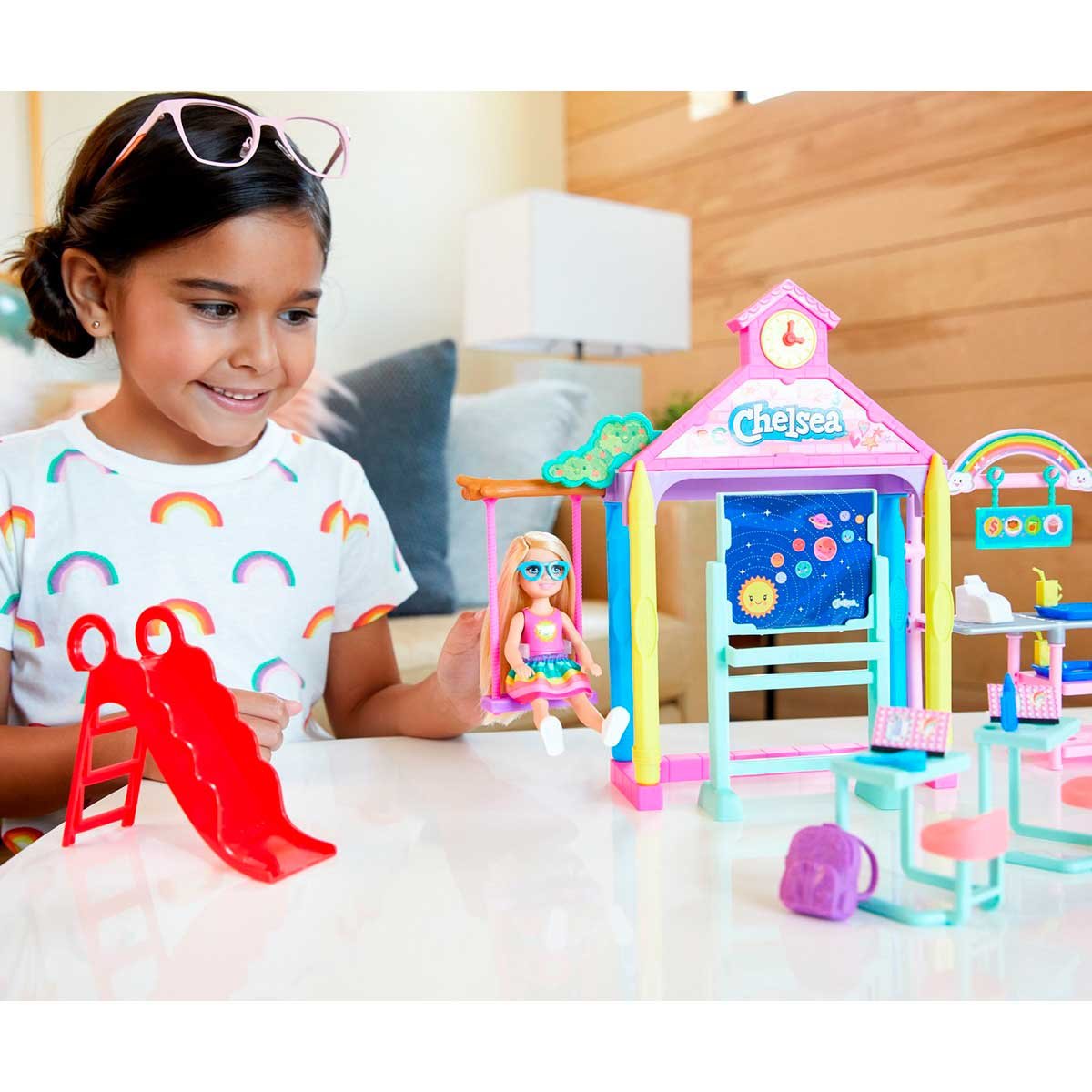 Muñeca Barbie Chelsea Set de Juego Escuela Club Chelsea