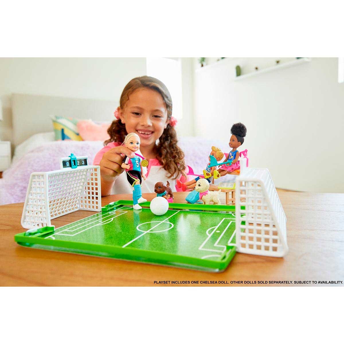 Muñeca Barbie Chelsea Futbolista Dreamhouse Adventures