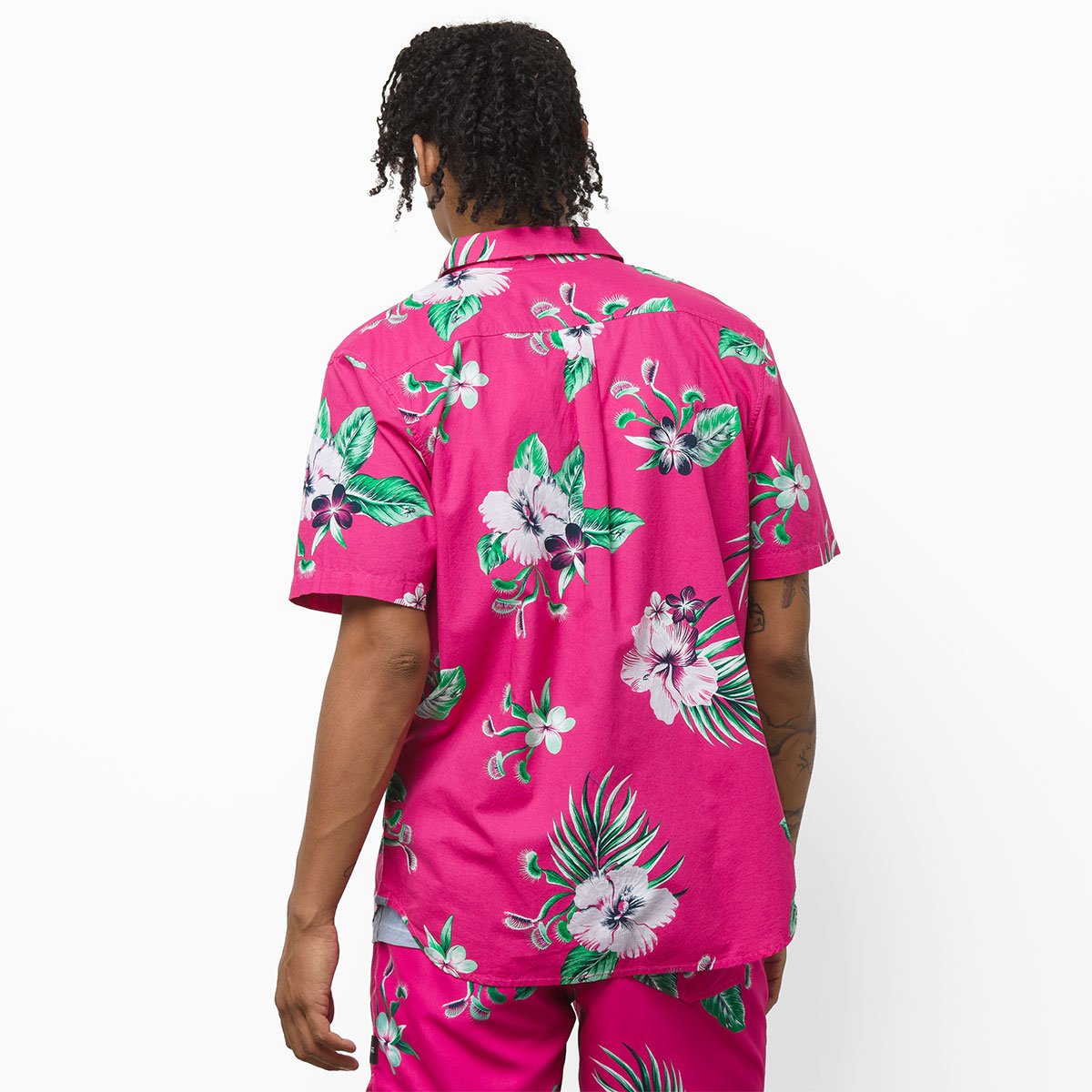Camisa Rosa Manga Corta con Estampado de Flores para Caballero Vans