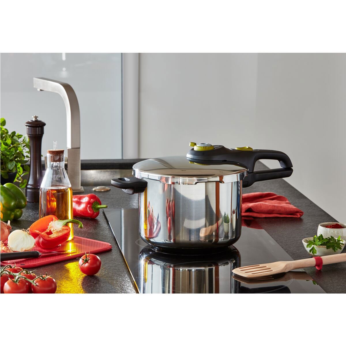 Olla de Presión Secure 5 Neo 6 Lts T-Fal