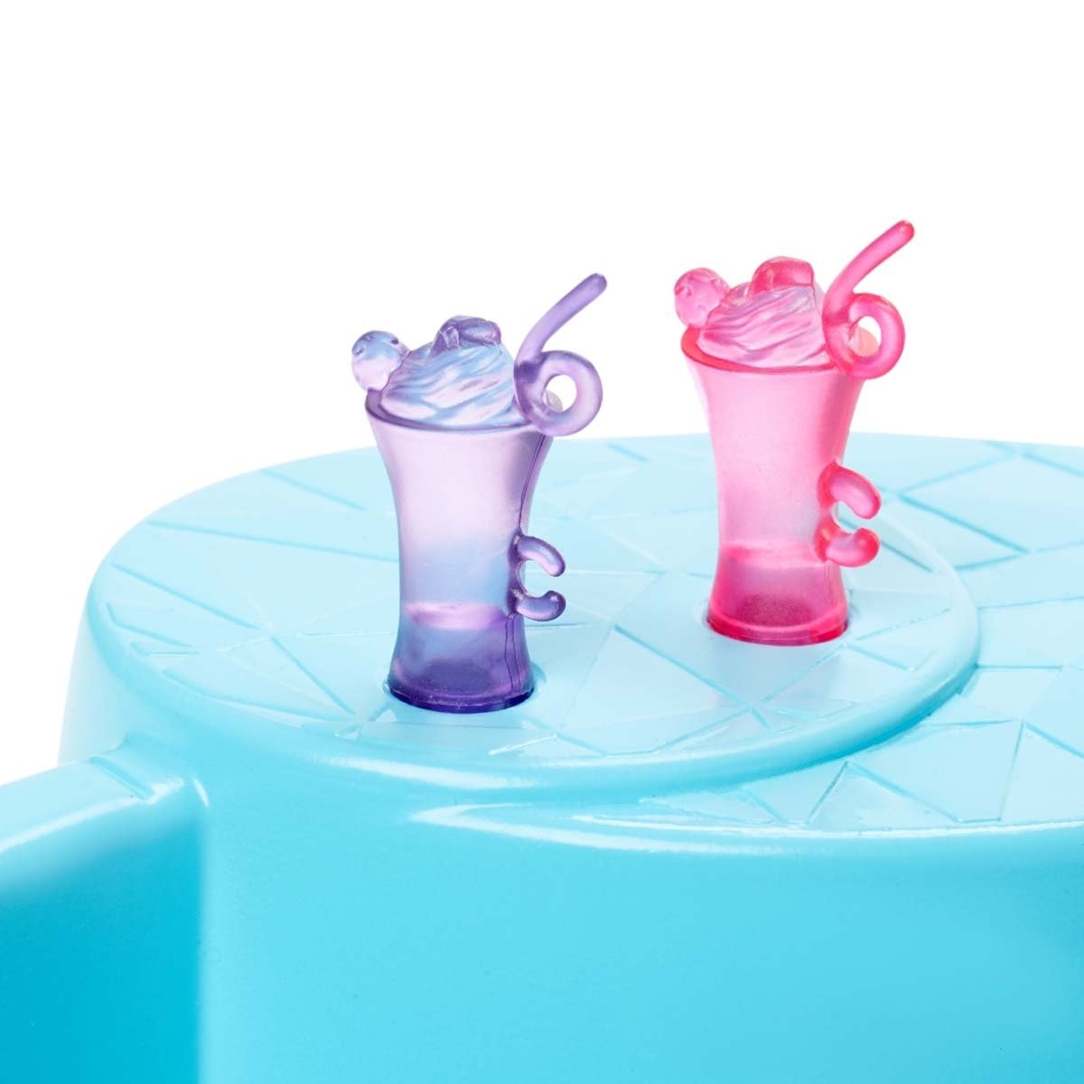 Barbie Estate  Muñeca Alberca y Muñeca