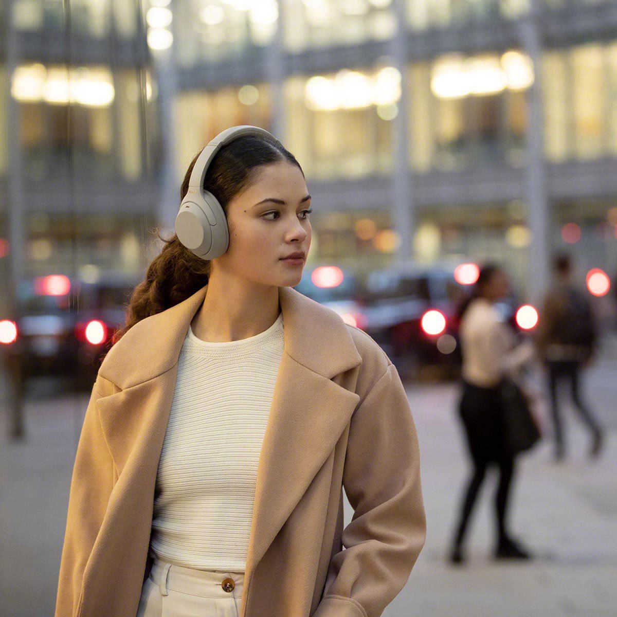 Audífonos On Ear Bt con Nc Wh-1000Xm4 Plata Sony