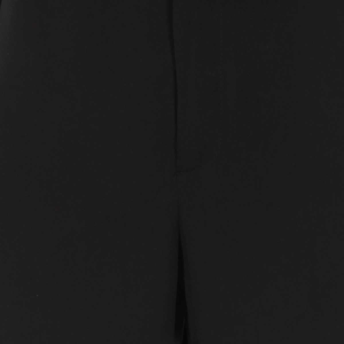 Pantalón Negro Corte Recto Diseño Liso Just By Basel