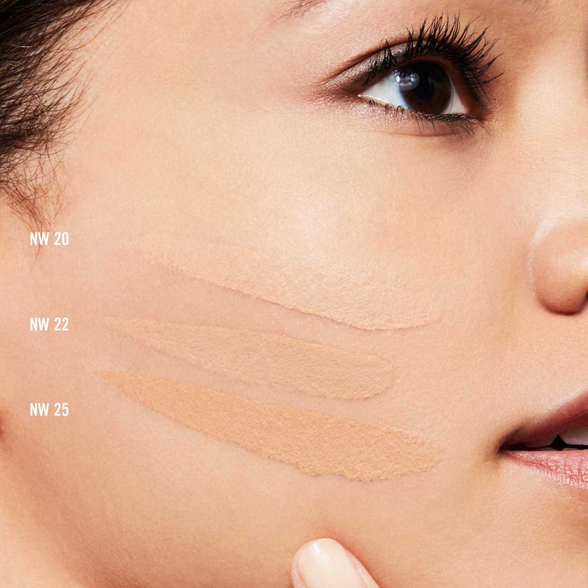 Base de Maquillaje MAC Studio Fix Fluid Spf 15, Nw20