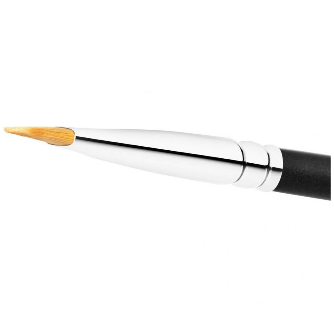 Brocha MAC 212 Flat Definer Brush