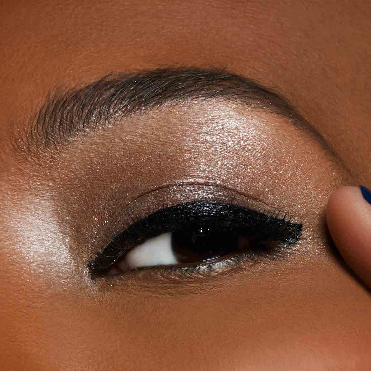 Delineador MAC Dazzleshadow She Sparkles