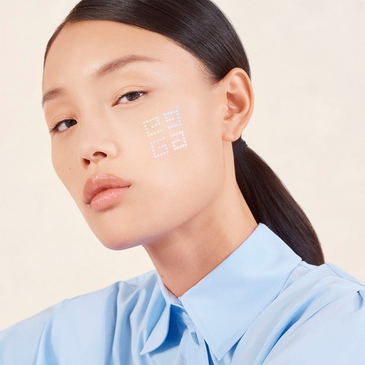 Polvos Sueltos Givenchy Prisme Libre Acabado Mate 4 en 1, Tono N03 Voilé Rose