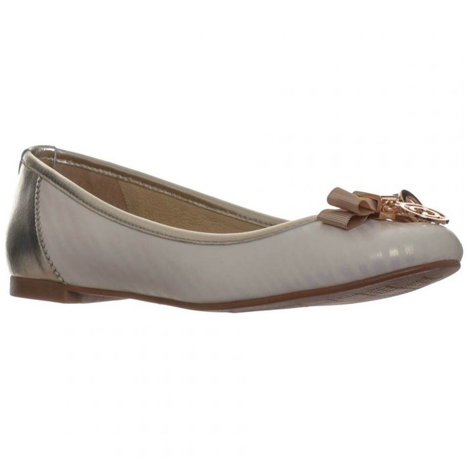 Balerina Plateada con Estampado Liso Y Punta Redonda G By Guess