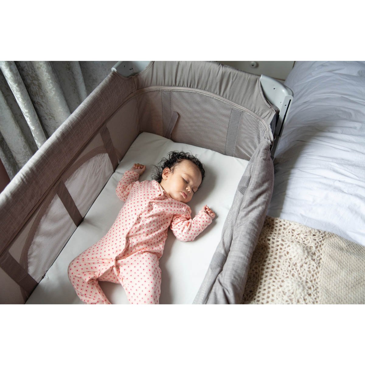 Cuna Colecho de Viaje Kubbie Beige para Bebé Joie