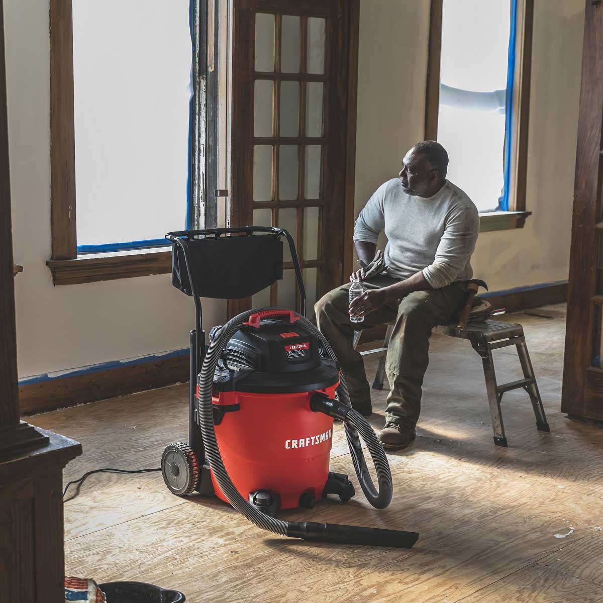 Aspiradora de 20 Galones y 6.5 Hp para Seco y Mojado con Mango de Carrito Mod. Cmxevbe17656 Craftsman