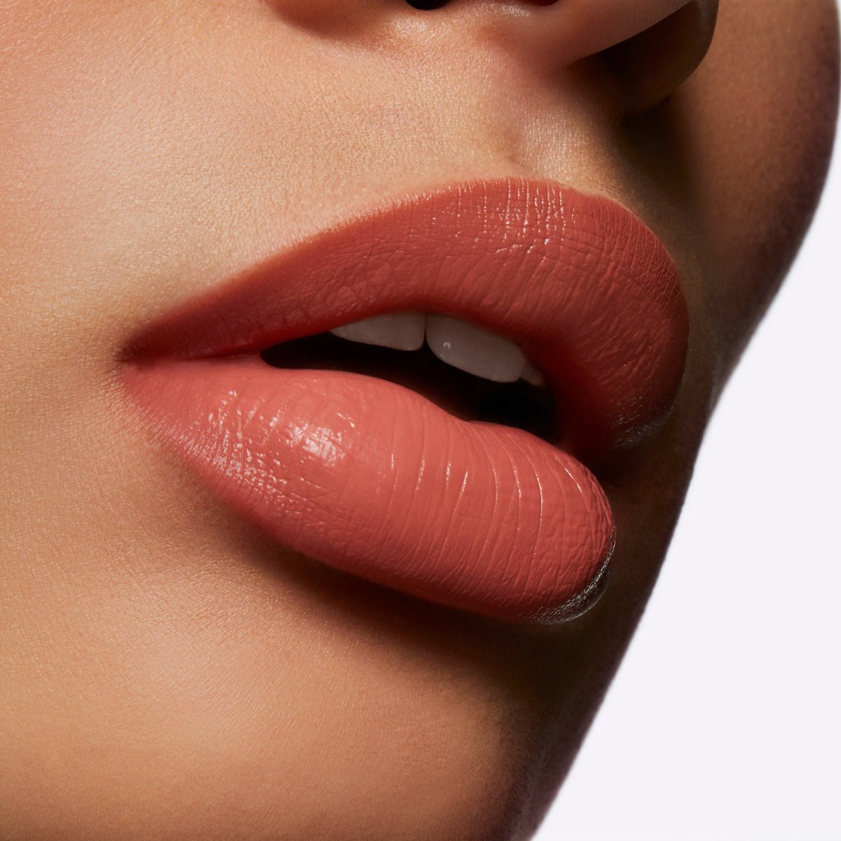 Love Me Liquid Lipcolour MAC Très Blasé