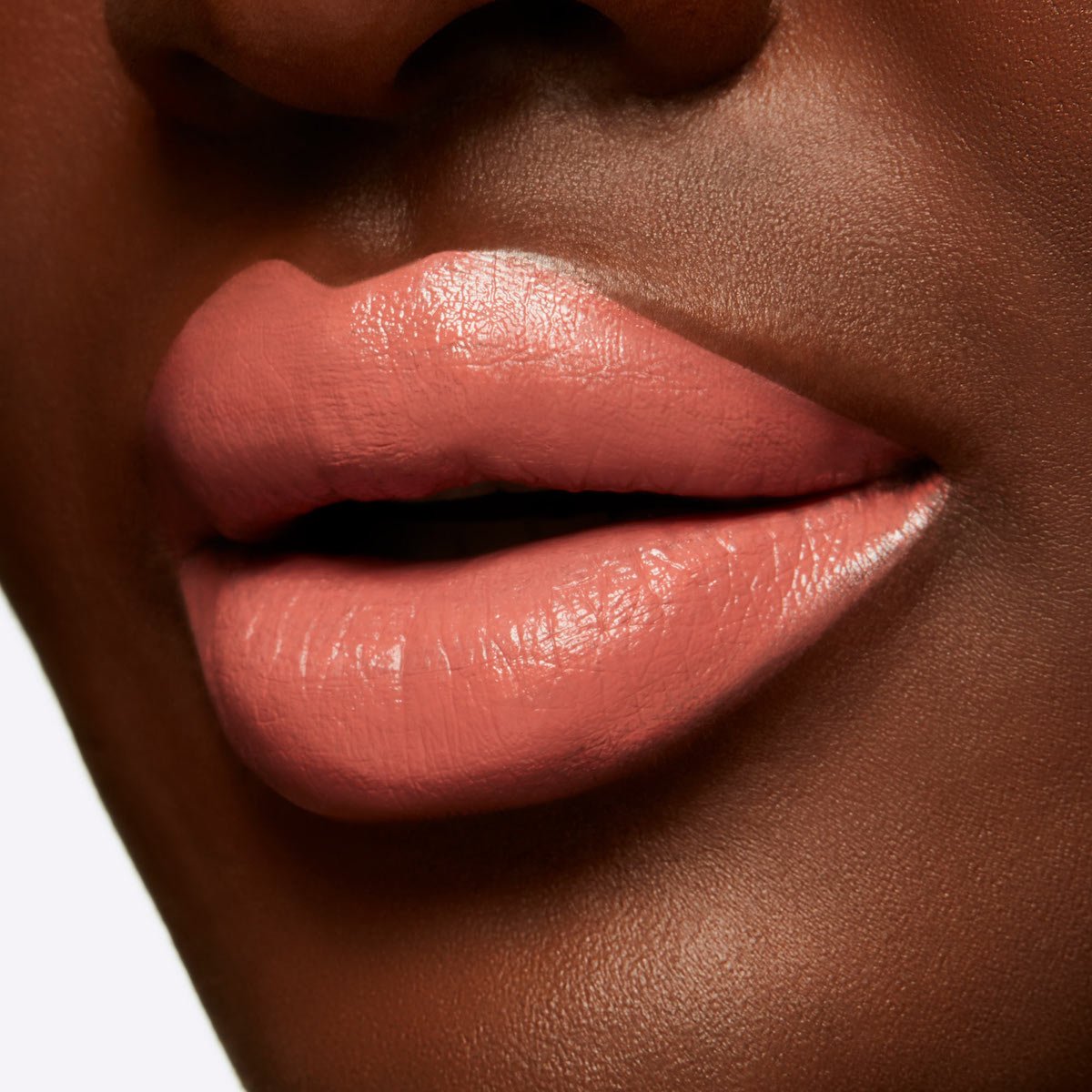 Love Me Liquid Lipcolour MAC Très Blasé