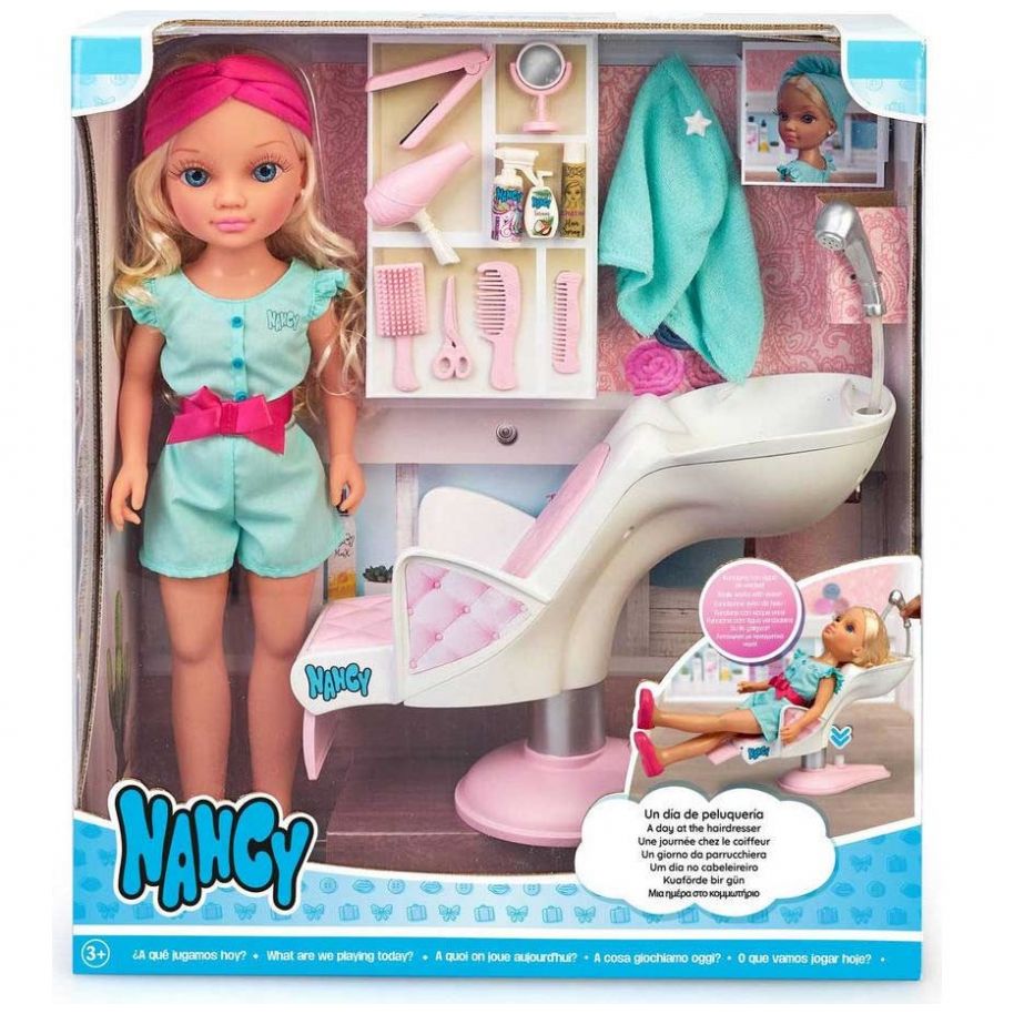 Nancy un Dia en la Peluqueria