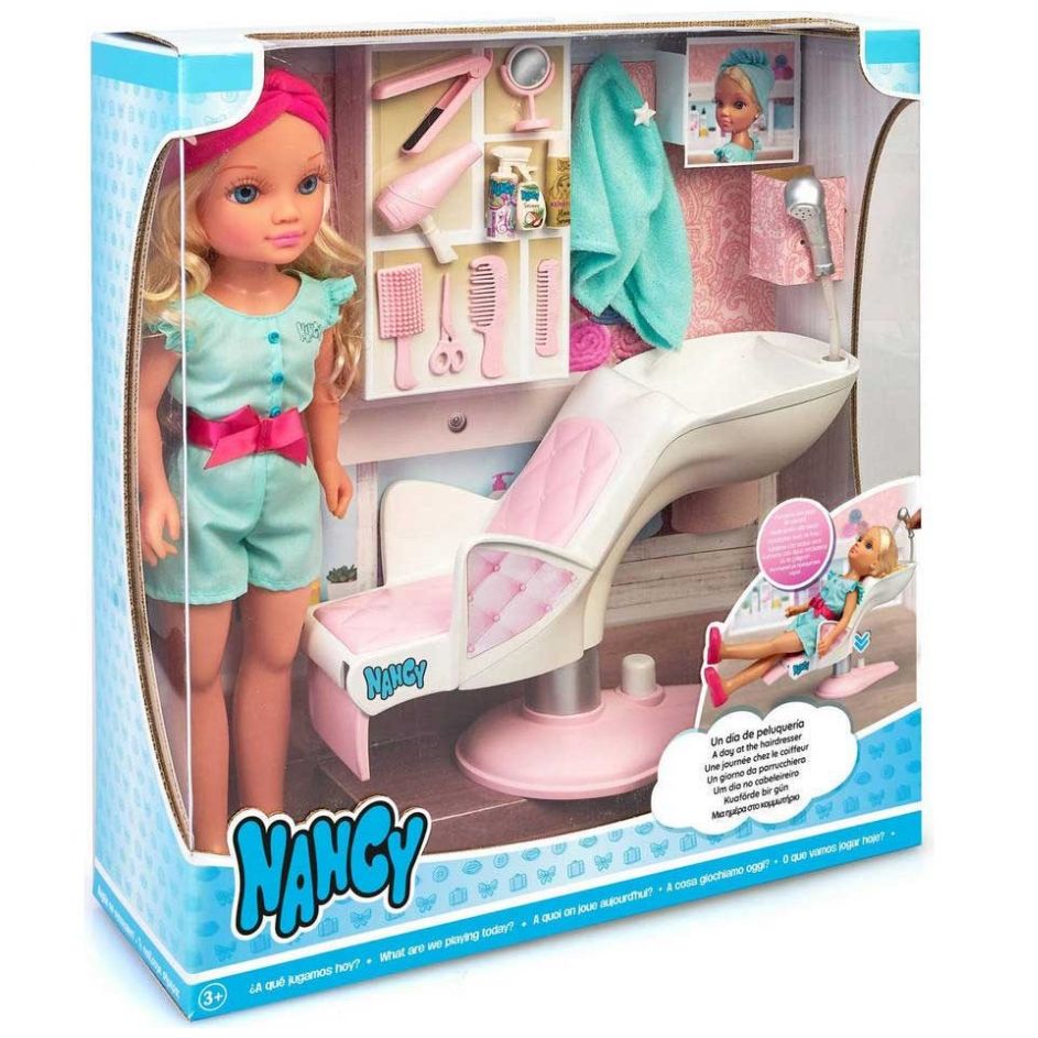 Nancy un Dia en la Peluqueria