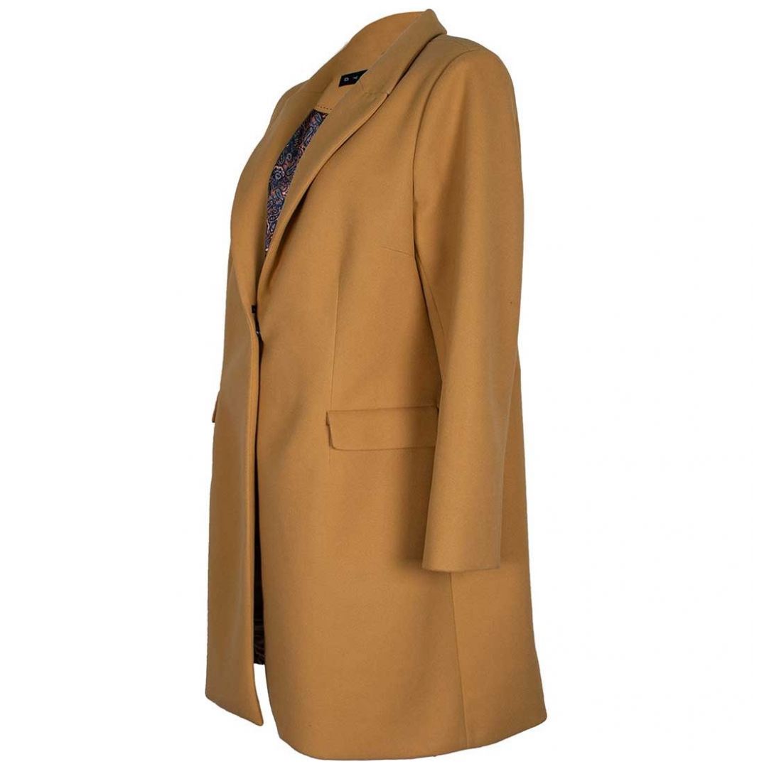 Abrigo Largo con Solapa con Broche Oculto