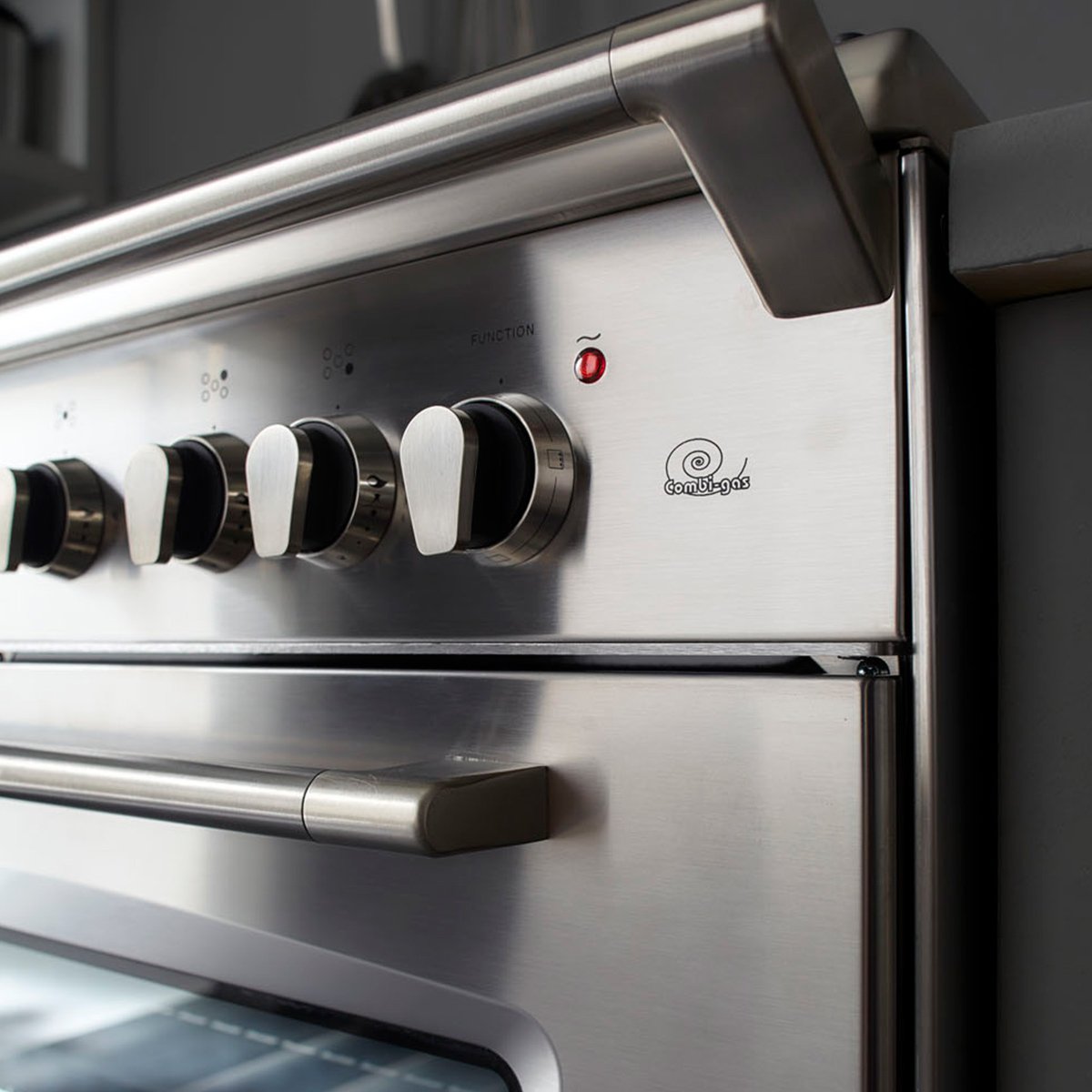 Estufa De’Longhi Vintage de Piso Inox 90 Cm