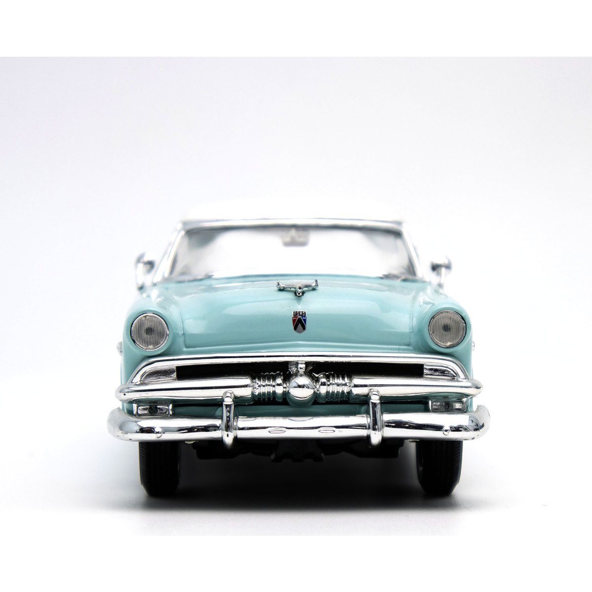 Carro Clásico de Colección 1953 Ford Crestline Victoria, Light Blue  1:24 Welly