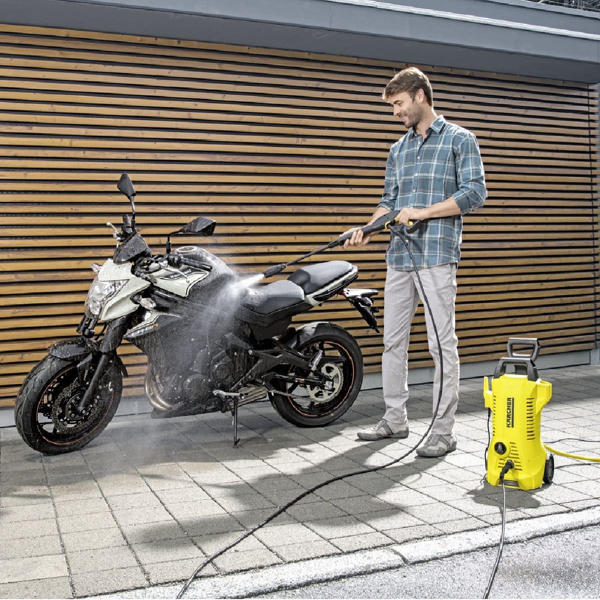Lavadora Eléctrica 1600 Psi C/ Paro Automático Karcher