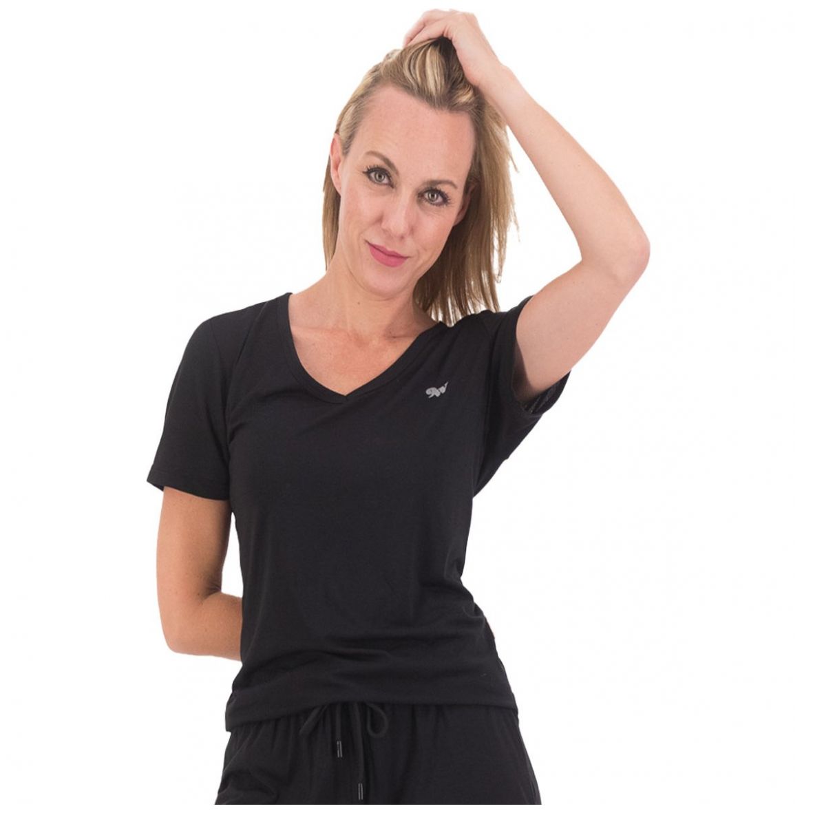 Playera Escote V Manga Corta Estampado Nine West