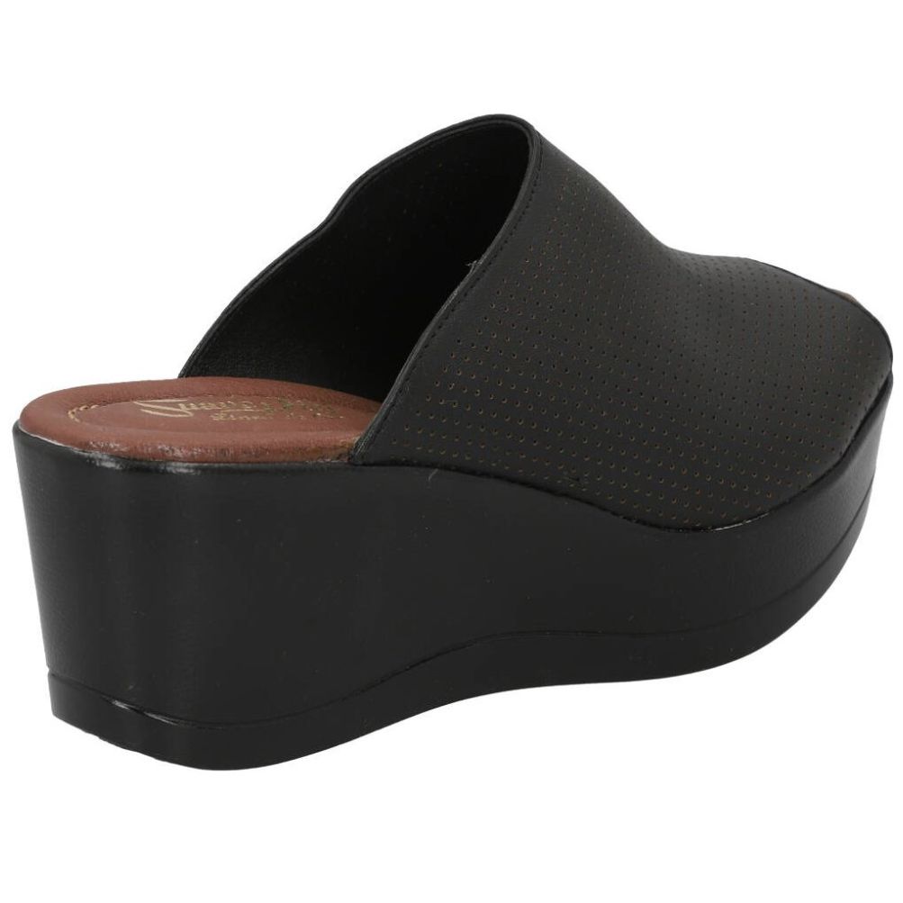 Sandalia con Cuña y Corte Laser Suave Pies