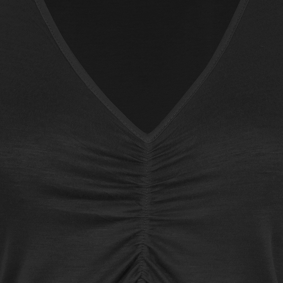 Blusa Negra Just By Basel Manga Larga Cuello V Diseño Lisa