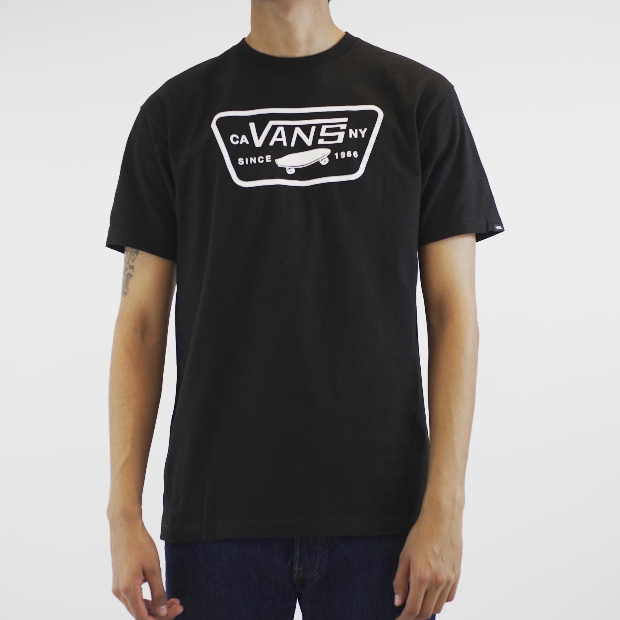 Playera Negra Estampada para Hombre Vans Modelo Elo Vn000Qn8Y28