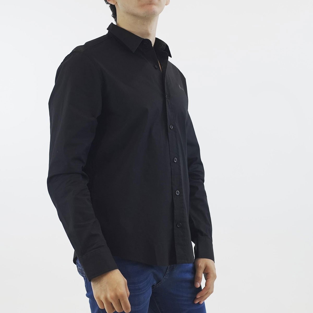 Camisa  Oggi Jeans Modelo Camibasicnegr para Hombre